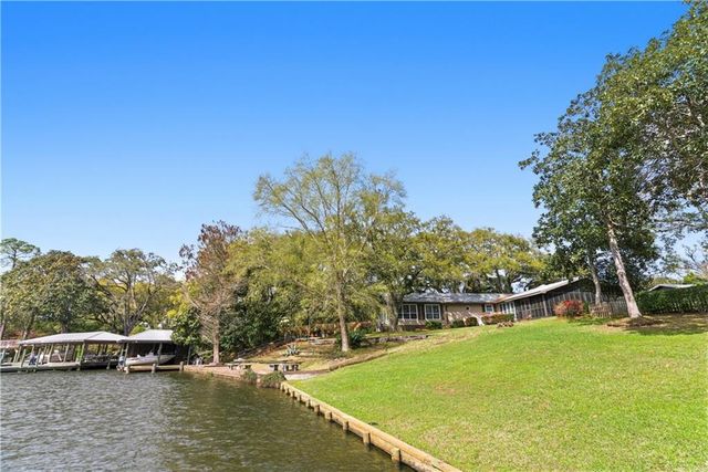 11560 Pioneer Road, Theodore, AL 36582