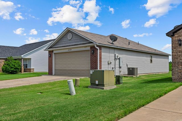 12724 Bell Flower Drive, North Little Rock, AR 72117