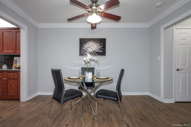 475 Little East Neck Road PW26, West Babylon, NY 11704