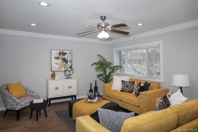 475 Little East Neck Road PW26, West Babylon, NY 11704