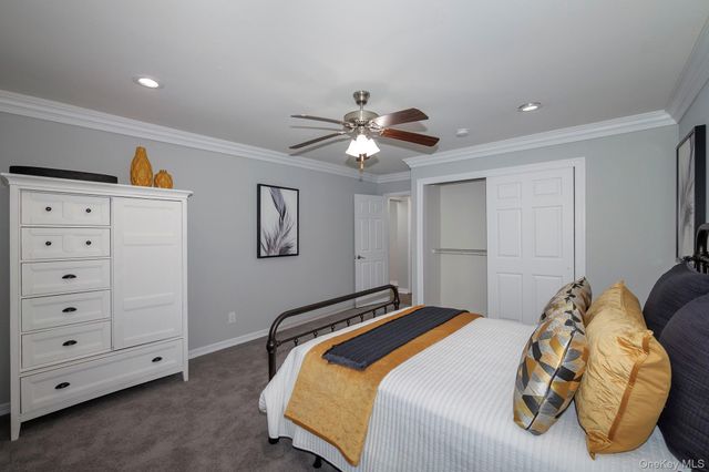 475 Little East Neck Road PW26, West Babylon, NY 11704