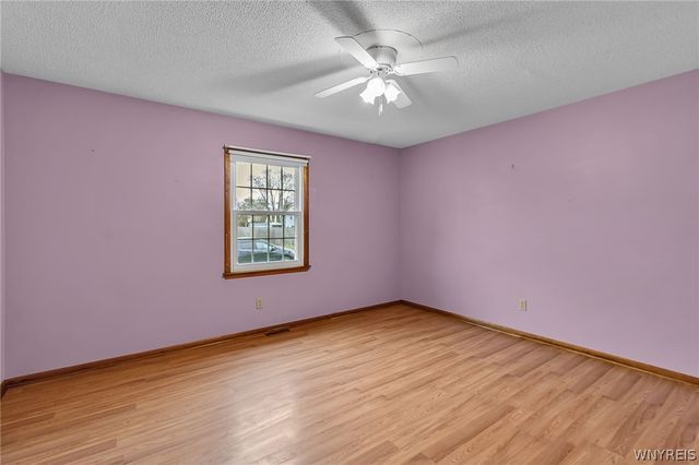 4555 Chester Avenue, Niagara, NY 14305
