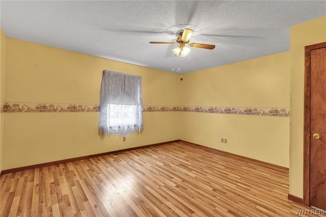 4555 Chester Avenue, Niagara, NY 14305