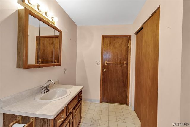 4555 Chester Avenue, Niagara, NY 14305