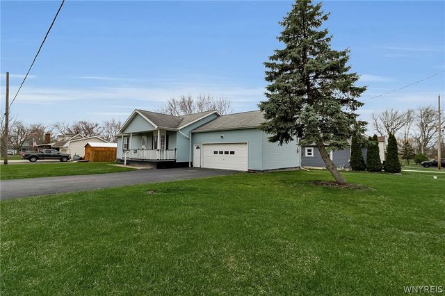 4555 Chester Avenue, Niagara, NY 14305