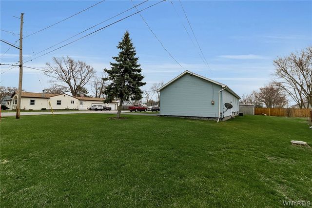 4555 Chester Avenue, Niagara, NY 14305