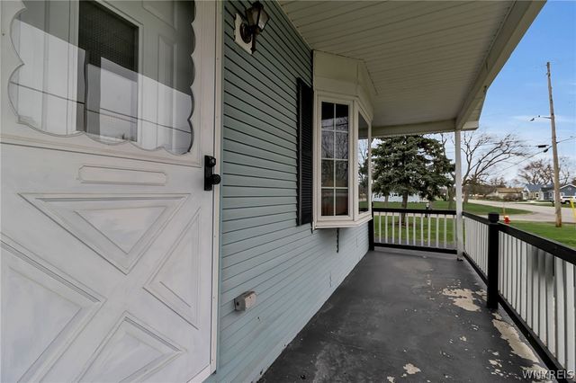 4555 Chester Avenue, Niagara, NY 14305