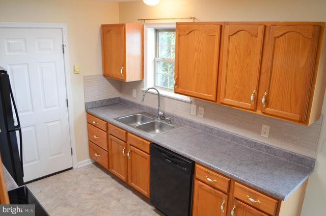 85 CHATHAM LN, Red Lion, PA 17356
