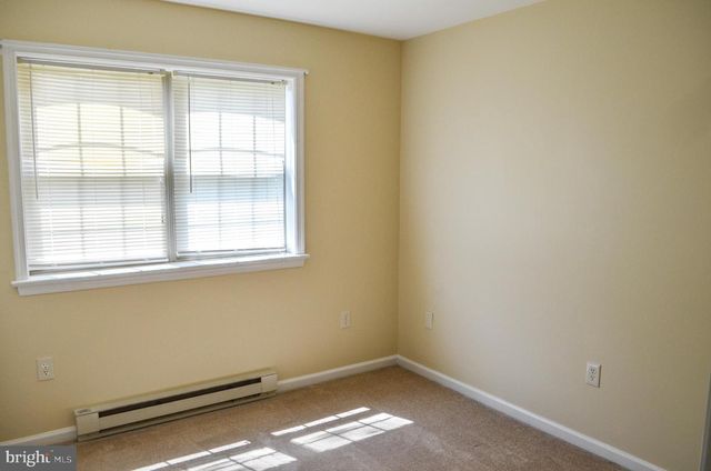 85 CHATHAM LN, Red Lion, PA 17356