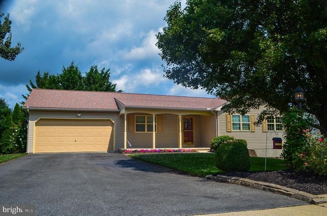 85 CHATHAM LN, Red Lion, PA 17356