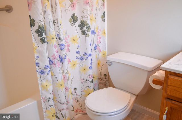 85 CHATHAM LN, Red Lion, PA 17356