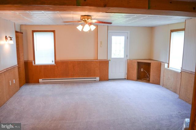 85 CHATHAM LN, Red Lion, PA 17356