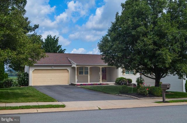 85 CHATHAM LN, Red Lion, PA 17356