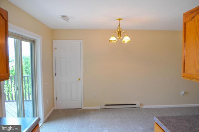 85 CHATHAM LN, Red Lion, PA 17356