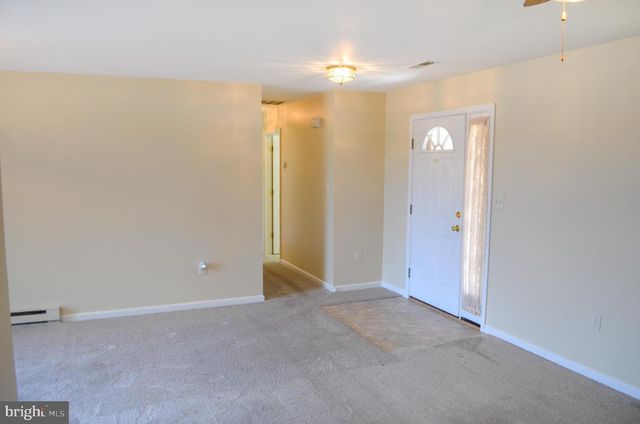 85 CHATHAM LN, Red Lion, PA 17356