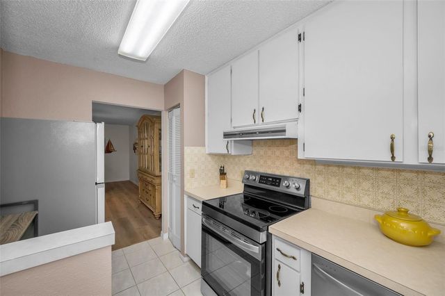 2700 BAYSHORE BOULEVARD 555, Dunedin, FL 34698