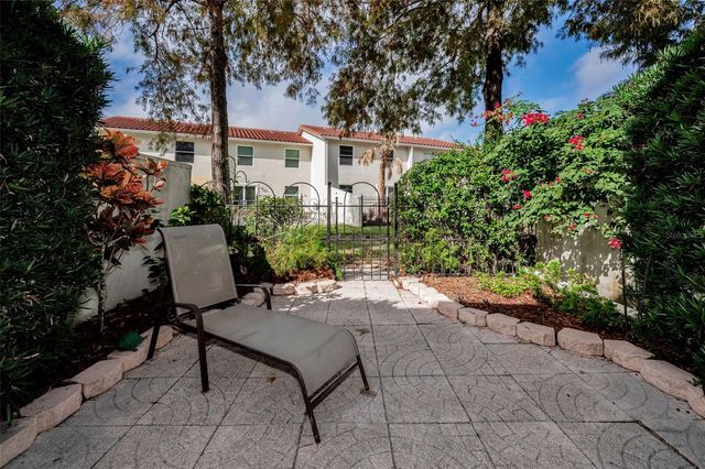 2700 BAYSHORE BOULEVARD 555, Dunedin, FL 34698