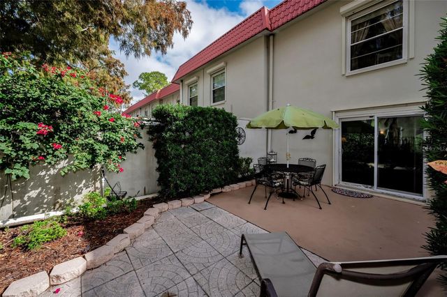 2700 BAYSHORE BOULEVARD 555, Dunedin, FL 34698