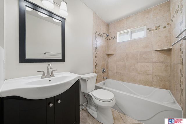 4310 N Park Boulevard, Lincoln, NE 68521