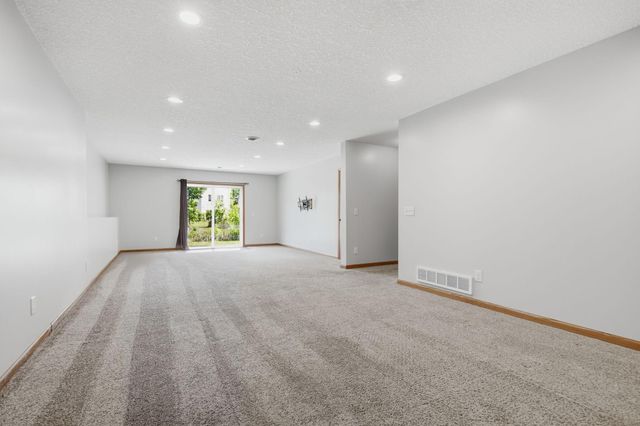 7748 Lamont Avenue NE, Otsego, MN 55301