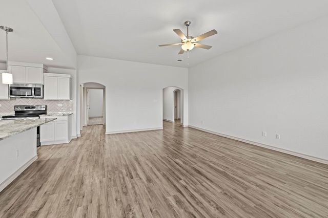 108 W Eli Chandler ST, Blanco, TX 78606