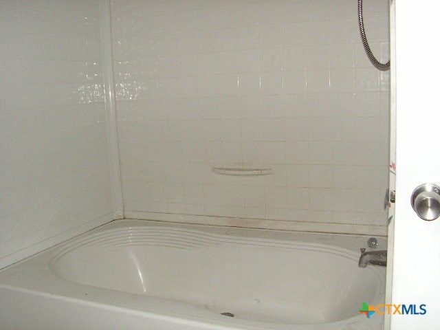 106 Gbrv Loop, Canyon Lake, TX 78133