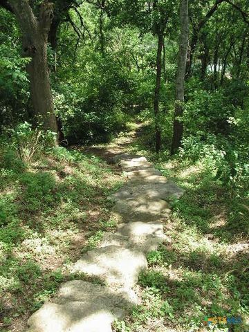 106 Gbrv Loop, Canyon Lake, TX 78133