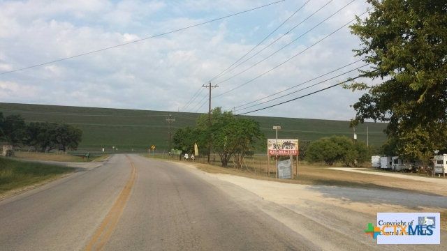 106 Gbrv Loop, Canyon Lake, TX 78133