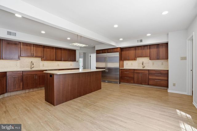 1840 NICHOLAS DR, Huntingdon Valley, PA 19006