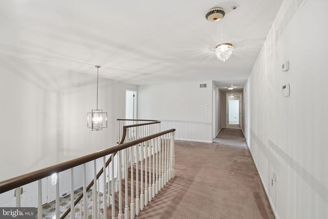 1840 NICHOLAS DR, Huntingdon Valley, PA 19006
