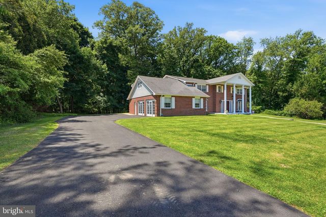 1840 NICHOLAS DR, Huntingdon Valley, PA 19006