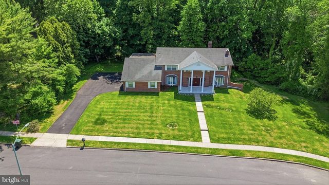 1840 NICHOLAS DR, Huntingdon Valley, PA 19006