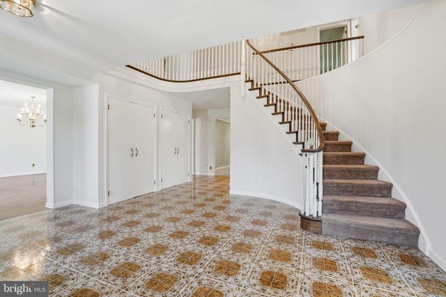 1840 NICHOLAS DR, Huntingdon Valley, PA 19006