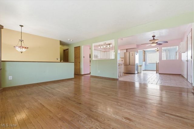 20 Mustang Acres, Parkersburg, WV 26104