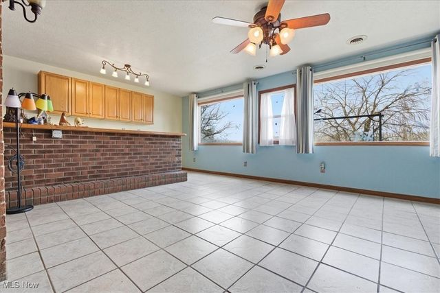 20 Mustang Acres, Parkersburg, WV 26104