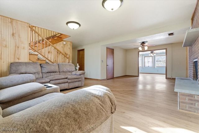 20 Mustang Acres, Parkersburg, WV 26104