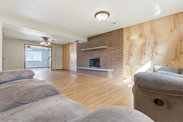 20 Mustang Acres, Parkersburg, WV 26104