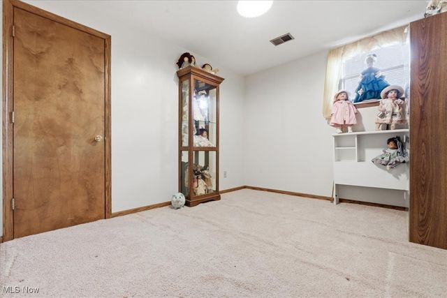 20 Mustang Acres, Parkersburg, WV 26104