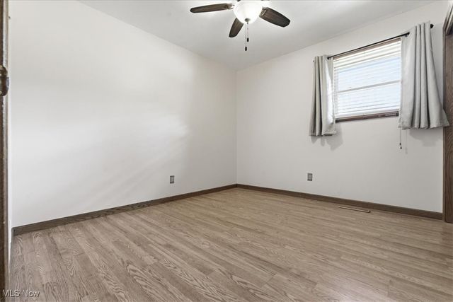 20 Mustang Acres, Parkersburg, WV 26104