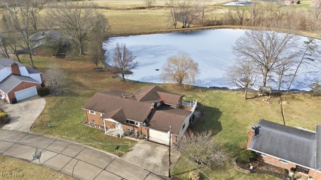 20 Mustang Acres, Parkersburg, WV 26104