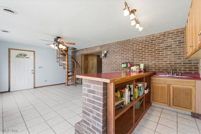 20 Mustang Acres, Parkersburg, WV 26104