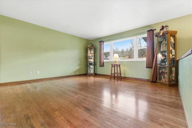 20 Mustang Acres, Parkersburg, WV 26104