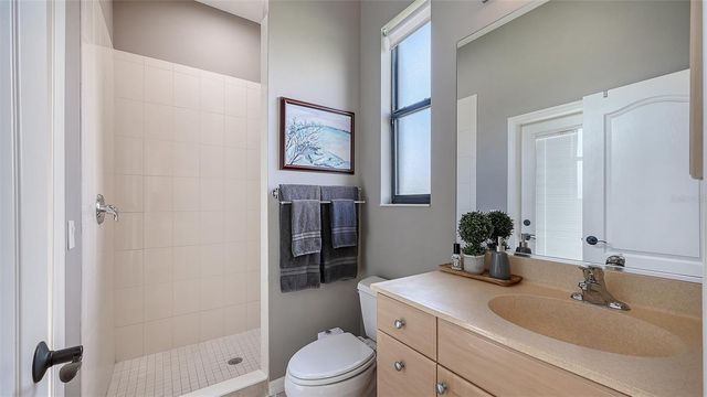 16736 4TH AVENUE NE, Bradenton, FL 34212