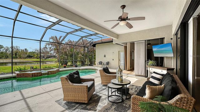 16736 4TH AVENUE NE, Bradenton, FL 34212