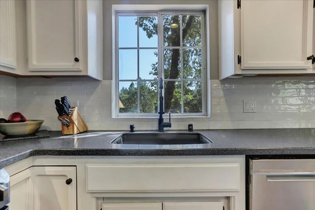 10971 Juanita Ct, Grass Valley, CA 95949