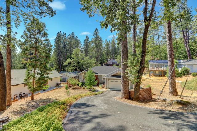 10971 Juanita Ct, Grass Valley, CA 95949