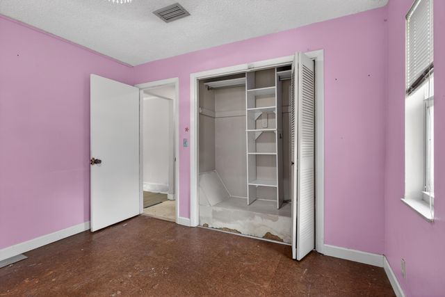 8122 NW 73rd Avenue, Tamarac, FL 33321