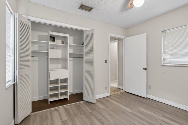 8122 NW 73rd Avenue, Tamarac, FL 33321