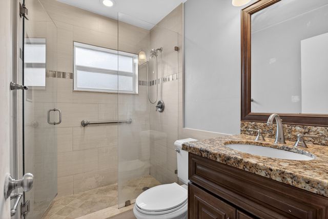 8122 NW 73rd Avenue, Tamarac, FL 33321