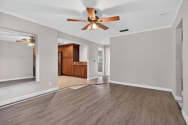 8122 NW 73rd Avenue, Tamarac, FL 33321